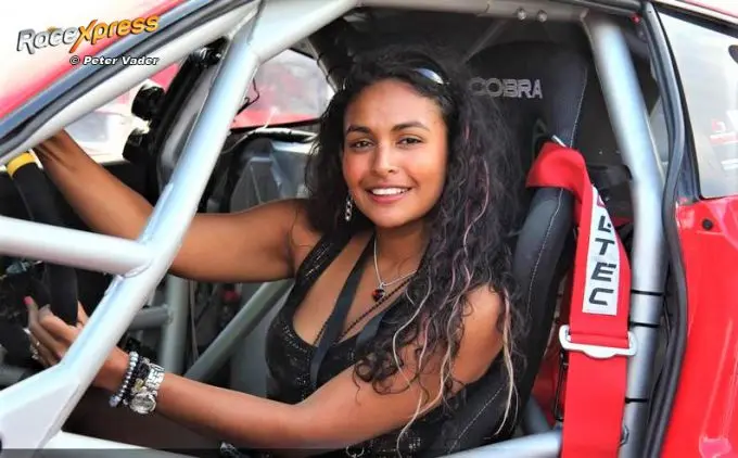 20200129 donkere dame ferrari rood rx foto peter vader a82b0b18f27adb1cf8916c69fda905de0 2
