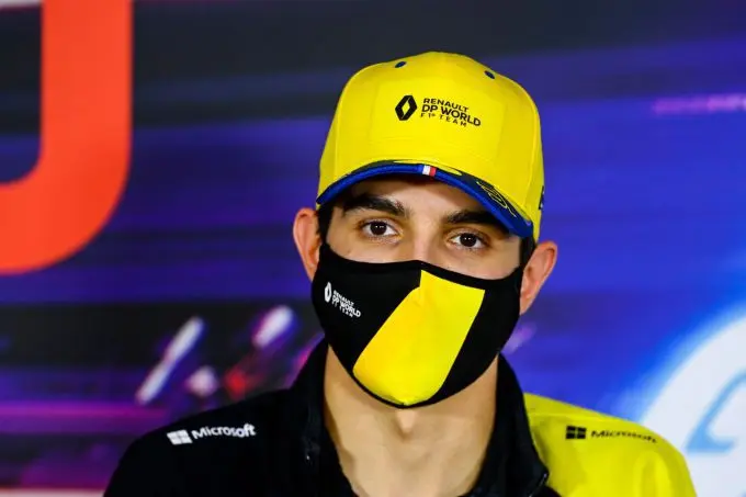 2021 01 11 ocon over ricciardo