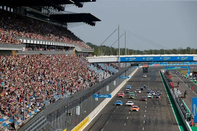 20210625m lausitzring met publiek d5904df7 db88 58c2 74cf 302655f30246