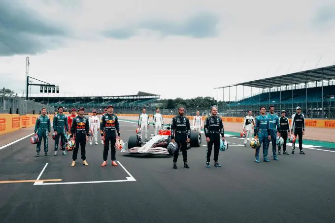 2022 f1 car silverstone grid 2