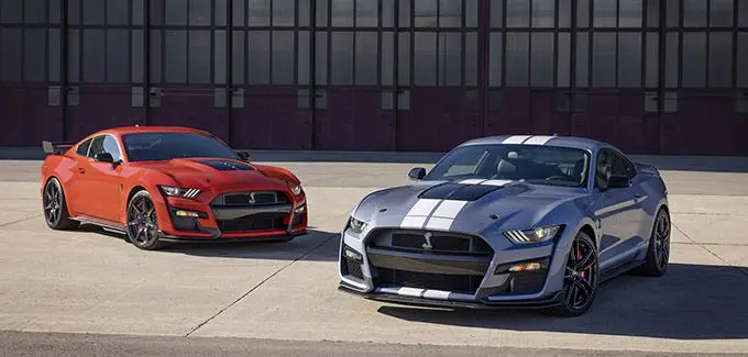 2022 ford mustang shelby gt500 and heritage 01