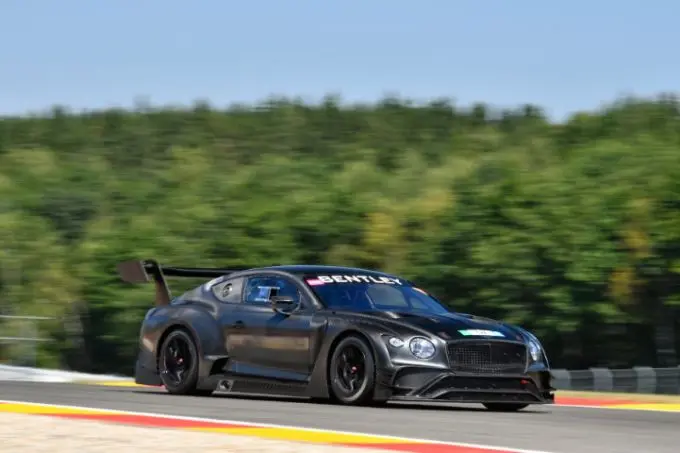 20220901 1 bentley voor team raceart 0951b0ee 76ee 6522 f67c d4a471f449fe