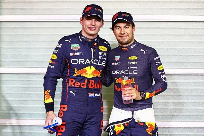20221218 max verstappen sergio perez 2