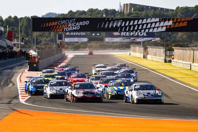20230124 2 porsche sprint challenge southern europe in valencia d71a9a8b 6285 4747 a058 978bf2600dd3