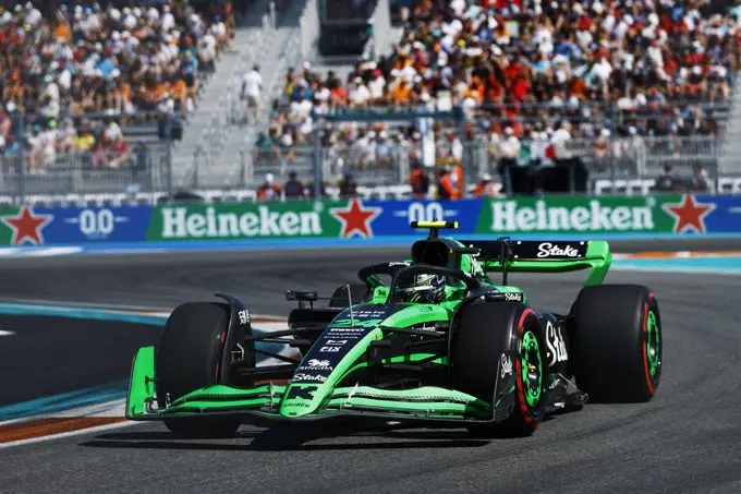 2024 miami grand prix zhou guanyu