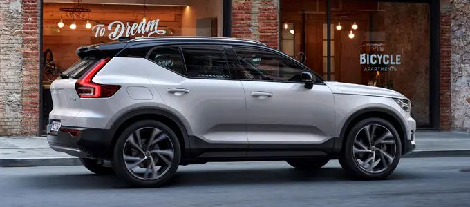 213094 new volvo xc40 exterior