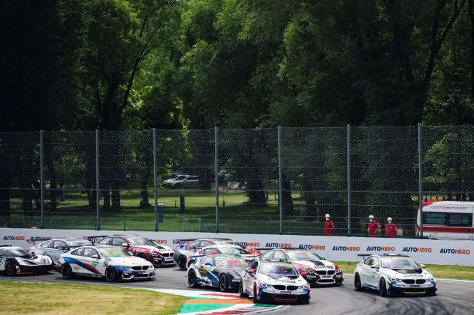 21m dtm trophy spannende openingsrace voor de dtm trophy junior serie op monza 0b3c4e6b 1018 26e3 4db7 4e710bc5dc70