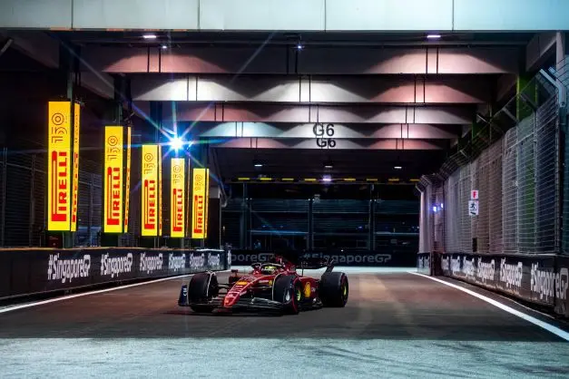 220015 scuderia ferrari singapore gp practice gallery