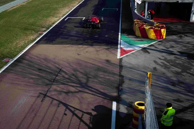 230004 f1 test fiorano leclerc1