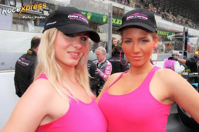 230518 img 1944 oak boobie girls le mans peter vader logo