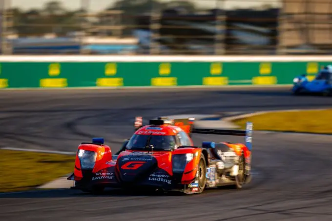 24 hours of daytona tijmen van der helm