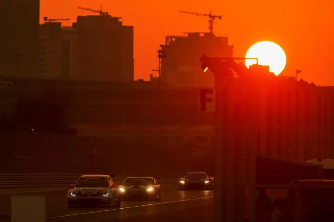 24h dubai zaterdagochtend 139066253 2213530565446708 3093915804591270457 o
