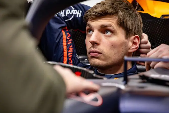4 max verstappen cockpit si202502130444 1 1
