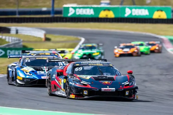 4 thierry vermeulen ferrari 296 gt3 240603 dtm 6