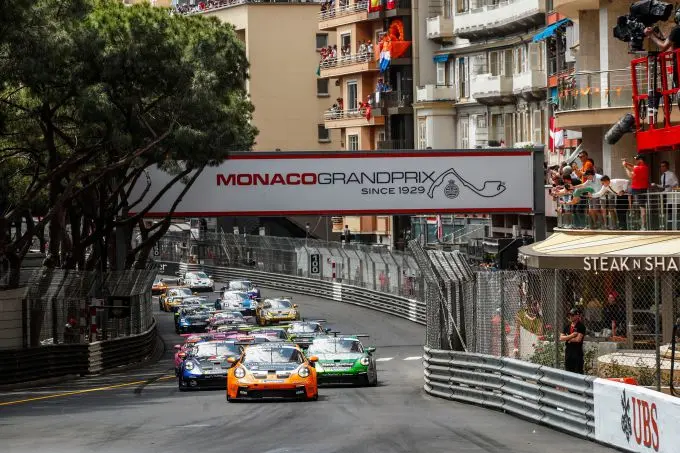 40 larry ten voorde veldaanvoerder bij start monaco 284482670 410499537752661 3964244669909818858 n