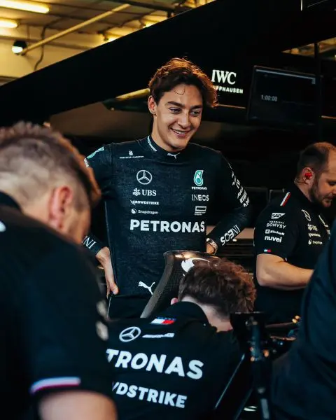 428701564 893290592589861 1729387137814783036 n