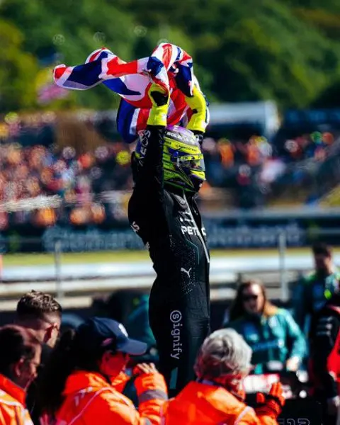 450470548 885294236975447 7161483125909209097 n