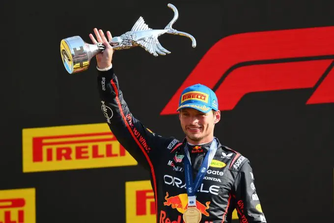 7 max verstappen 1920 verstappenchimeratrophy bron pirelli 3