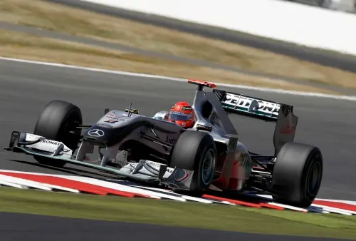 786099 1440048 3780 2558 f1gp2010brit4107