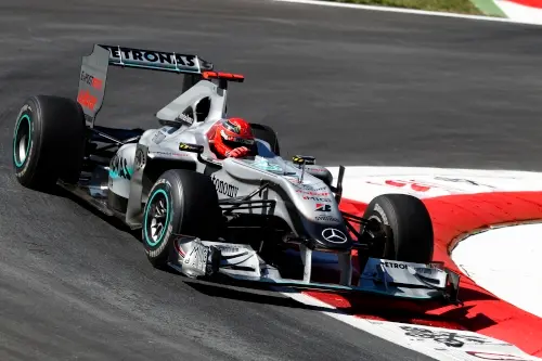 794140 1456913 3780 2520 f12010monza 4351