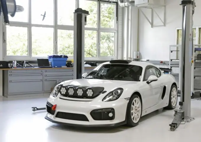 800 porschecaymangt4csrallye header 595517