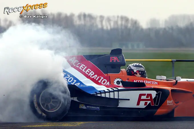 acceleration 2014 racexpress 680 nr3z8128a