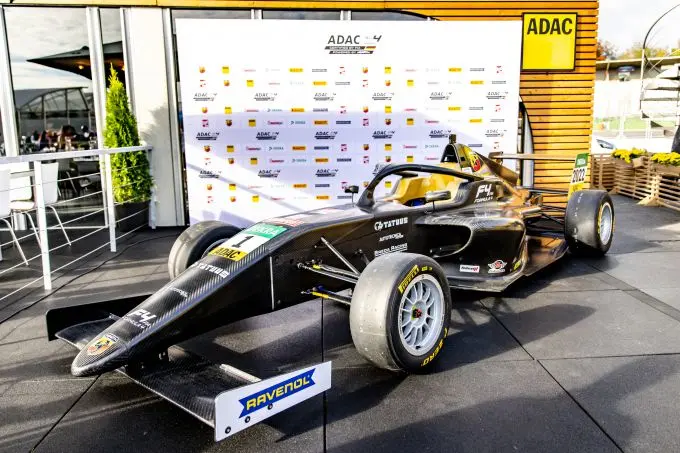 adac formel 4