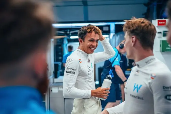albon p8 zandvoort