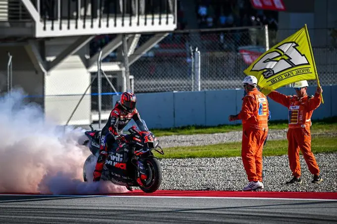 aleix espargary aprilia racing