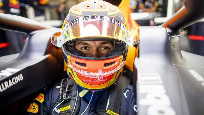 alexalbon 1