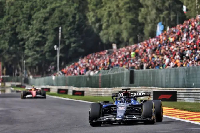 alexalbon spa race