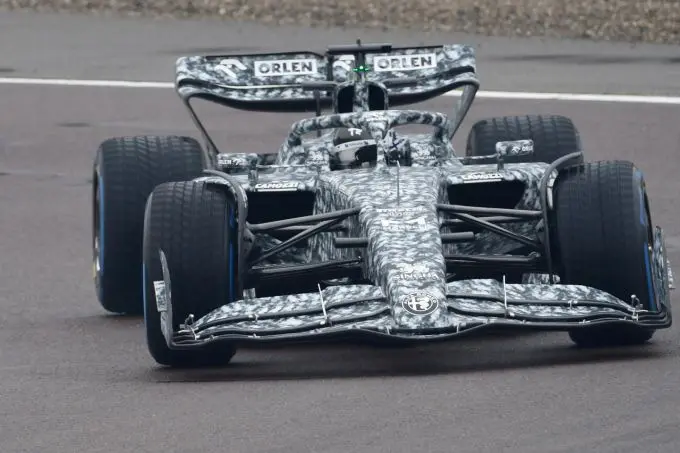 alfa romeo test 2022 273643197 356416536488515 9088348431083255366 n