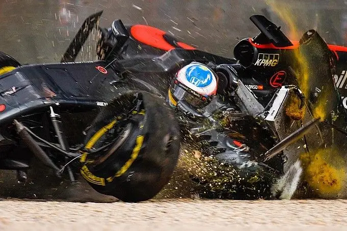 alonso crash