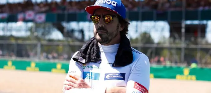 alonsosilverstonestartgrid