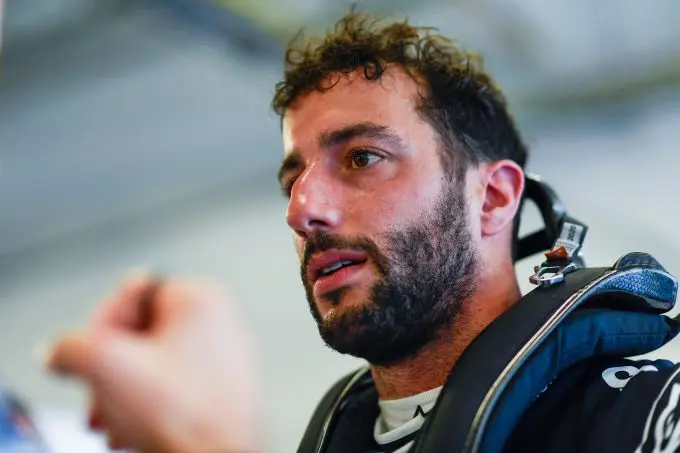 alphatauri daniel ricciardo si202310200844