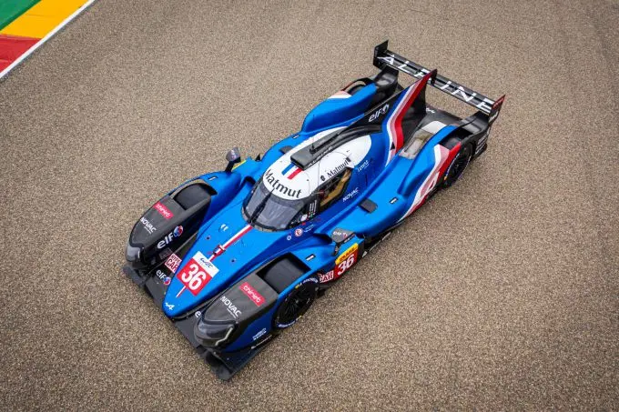 alpine a480 boven zij aanzicht tests sessions on the motorland circuit 2