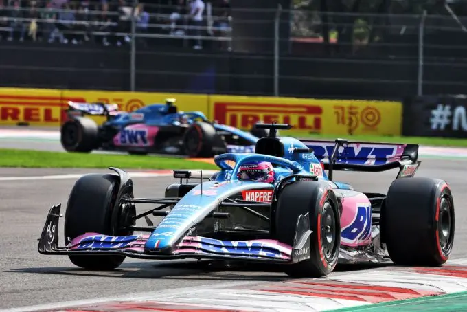 alpine alonso voor ocon 2022 mexico city grand prix