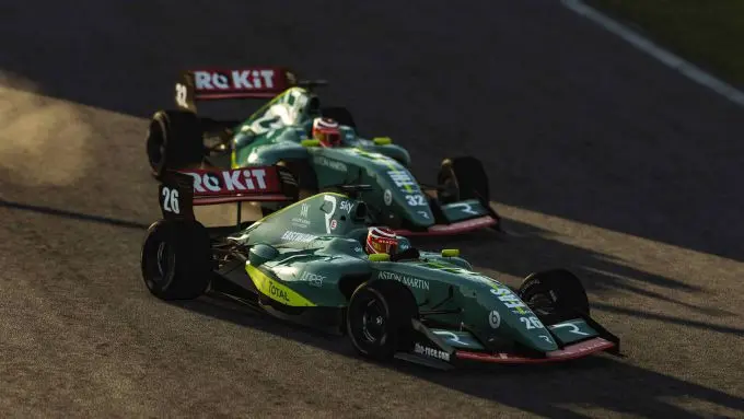 amr esports 4 jpg