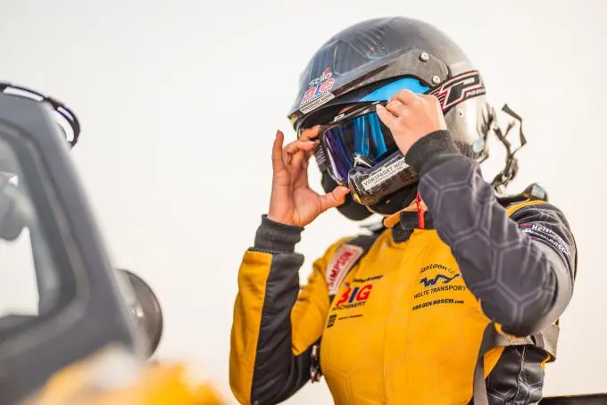 anja van loon helm