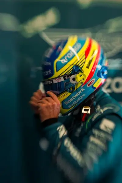 aston martin fernando alonso helm 395760989 842049161255218 5322721346610614991 n