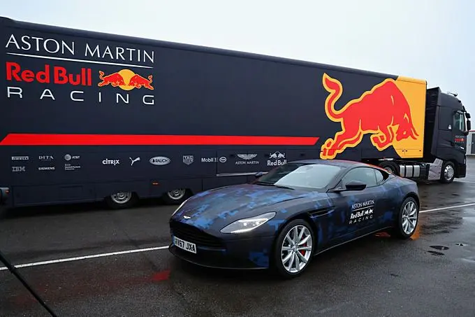 aston martin hotlaps