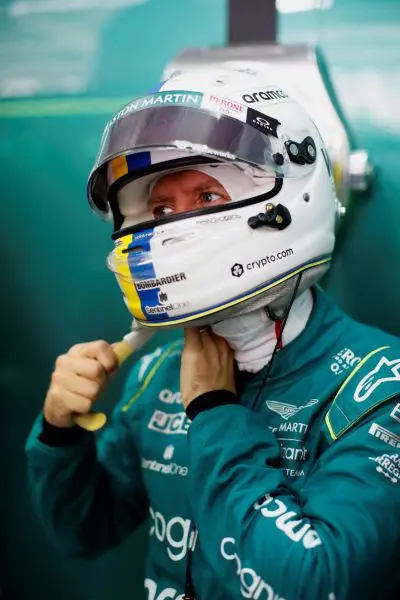 aston martin imola sebastian vettel helm gp2204 102219 56i4649