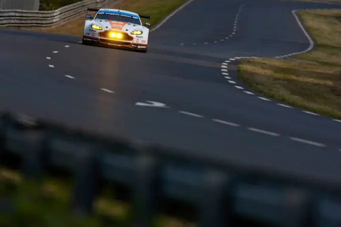 aston martin racing 99 le mans 2014