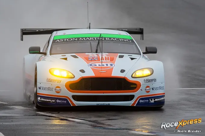 aston martin racing racexpress 680