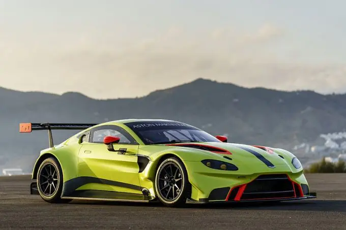 aston martin vantage gte 1