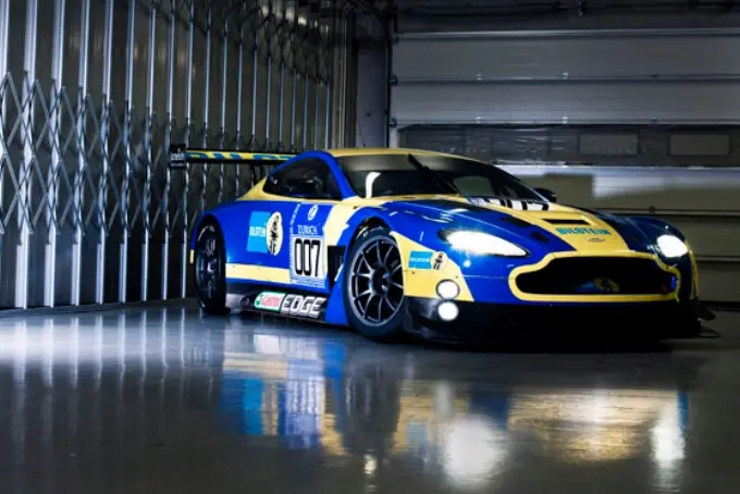 aston martin vantage v12 gt3