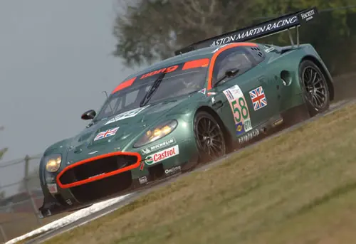 astonmartinpetit