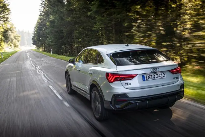 audi q3 sportback beste auto van 2020 1