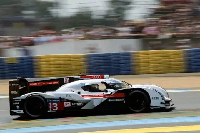audi r18 e tron quatrro 3 le mans 2014