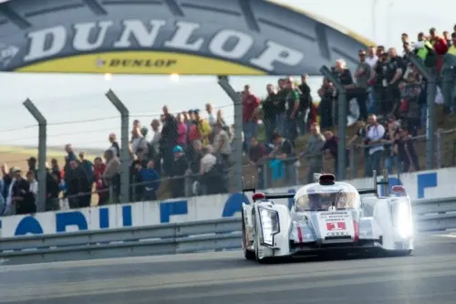 audi r18